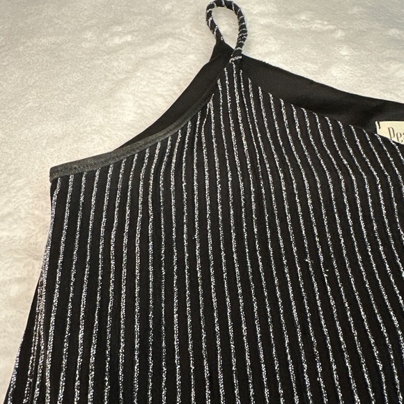 Peach Love California Black With Silver Metallic Pinstripes Lined Dress Small - Picture 2 of 14